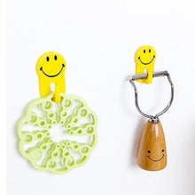 Load image into Gallery viewer, 604 Plastic Self-Adhesive Smiley Face Hooks, 1 Kg Load Capacity (6pcs)