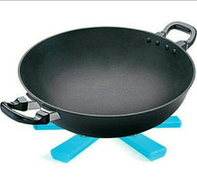 Load image into Gallery viewer, 0775 Foldable Non-Slip Heat Resistant Kitchen Hotmat