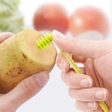 Load image into Gallery viewer, 2013 Kitchen Plastic Vegetables Spiral Cutter / Spiral Knife / Spiral Screw Slicer
