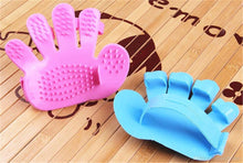 Load image into Gallery viewer, 172 Rubber Pet Cleaning Massaging Grooming Glove Brush
